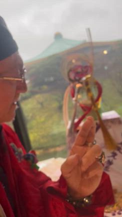 花瓶に水引きだけで、縁起アートの祭壇を作りましたです❣️の記事動画