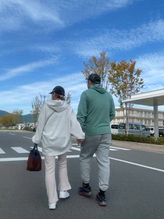 娘の病院へ夫婦で付き添い！久しぶりの解禁日はやっぱりの記事動画