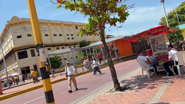 楽しい時間！コロンビア町歩きの記事動画