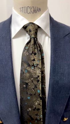 25秋冬アットヴァンヌッチのネクタイの記事動画