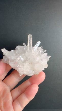 【地球のカケラ】By ERIKA CRYSTAL　石屋さんをオープンしました♪の記事動画