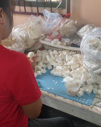 タイナイフで作るソラフラワー ランプシェードの記事動画