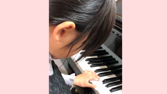 あけましてのレッスン〜ひいていた曲に、伴奏をつけてみたら、たのしかった小１Ｓちゃん。【動画あり】の記事動画
