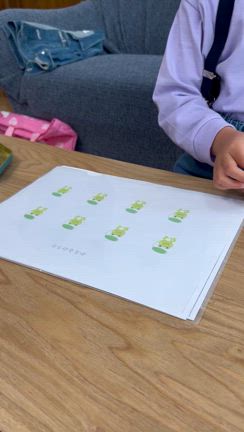 がんばってるね！ピアノレッスン年長さんたち。の記事動画