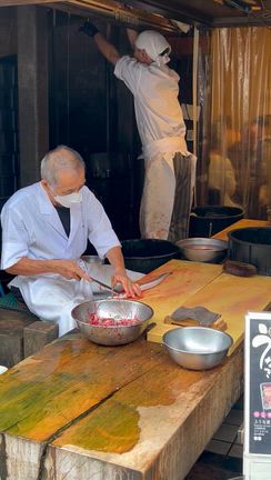 成田でうなぎ(๑´ڡ`๑)の記事動画