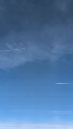 飛行機雲（コントレイル）の記事動画