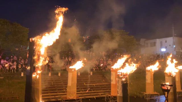 日の本中央たいまつ祭りの記事動画