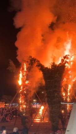 京都三大火祭りの迫力の記事動画