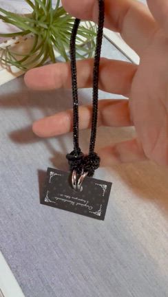 キラキラアクセサリー『Kuru』さんの作品紹介です。の記事動画