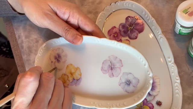 ポーセラーツ講師の学び事情・生徒さんへ還元できることを学んでいます♪の記事動画