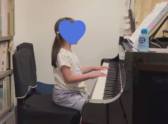 蚊に刺されても塗ってあげるから大丈夫(*´艸`)の記事動画