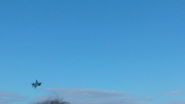 福岡県築上郡築上町『メタセの杜』の紅葉と『築城基地航空祭』ブルーインパルス曲芸飛行を見てきたよ③の記事動画