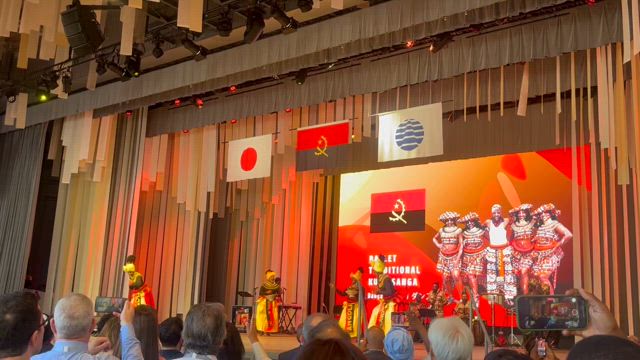 ナショナル【アンゴラ】デー初参加の記事動画