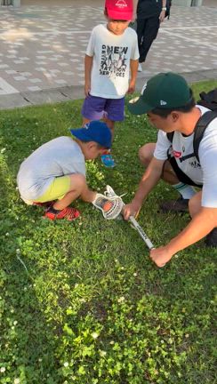 Stick Outの記事動画