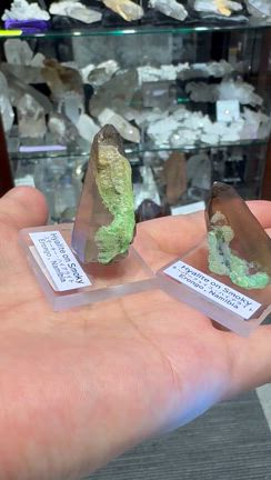 蛍光しちゃうスモーキーハイアライトの記事動画