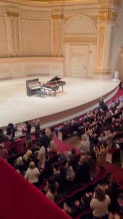 カーネギーでのデビューコンサート✨の記事動画