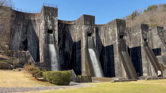 豊稔池堰堤（ほうねんいけえんてい）の記事動画