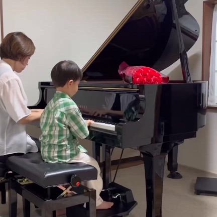 ミニコンサート、第三部終わりましたの記事動画