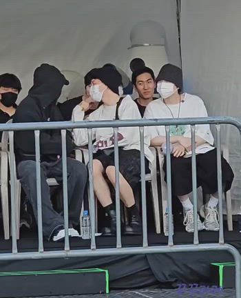 BTS JIN】ジンのライブに本日はユンギ、ジミン、ジョングクが