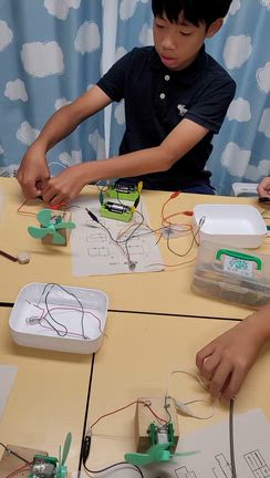 電気回路楽しい～✨️✨️　岡山.倉敷の七田式三鈴学園の記事動画