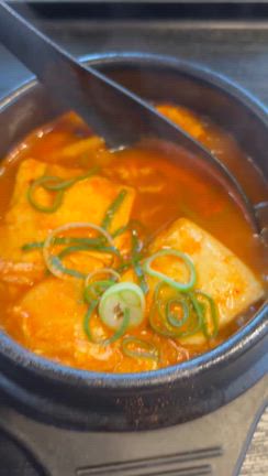 韓国料理とご予約状況の記事動画