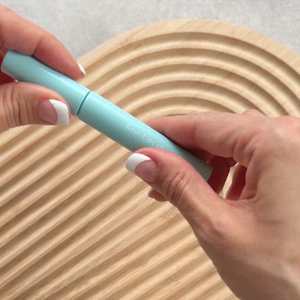 リピ中‼️2WAYブラシが優秀な“ビオルチア“まつ毛美容液の記事動画