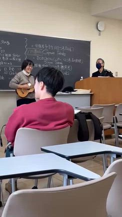 国際基督教大学の講義で『東京バイオ発電所』を歌わせて頂きました！の記事動画