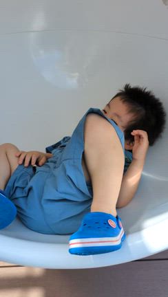 白いブランコと久しぶりに見た虹の記事動画