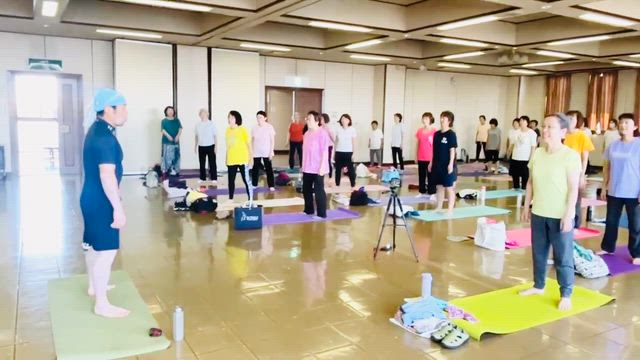 呼吸を変えるとクビレが出来る？！の記事動画