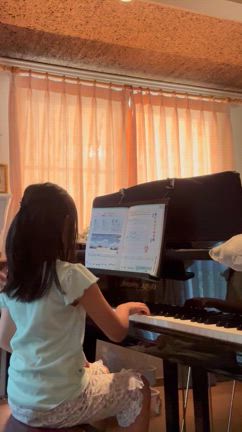 「ぷっくりくじら」2年生音楽の教科書の曲からレッスン♪の記事動画