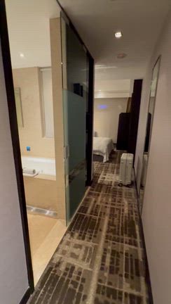 EVAプレエコで台湾1日め（ひとり夜ごはん）の記事動画