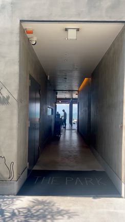 海カフェでの癒しのひとときの記事動画