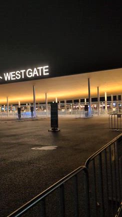 仕事終わりに万博の記事動画