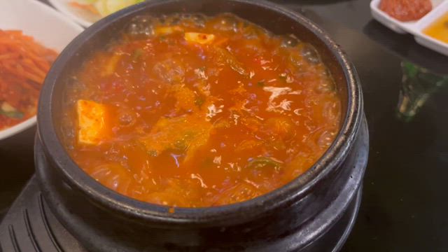 【シラチャ★酔いどれ日記 その３０６】差しつ差されつ♪ヤカンでマッコリ＠She9の記事動画