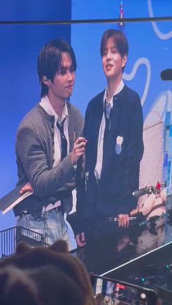 スキズ♡ペンミDAY1 スタート❤️スンちゃん大丈夫かな。。。と心配してたら あらまぁの記事動画