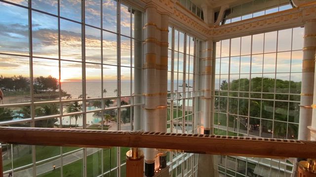 ブルネイ旅②７つ星ホテルからの夕陽の記事動画