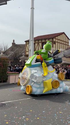 25周年のユニバ③  25周年パレードの記事動画