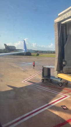 Old San Juanへお散歩&デビちゃんのお仕事。の記事動画