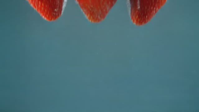 みずみずしい果物   一口食べたら笑顔になれるの記事動画