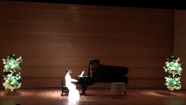 発表会より『眠れる森の美女』より『ワルツ』の記事動画