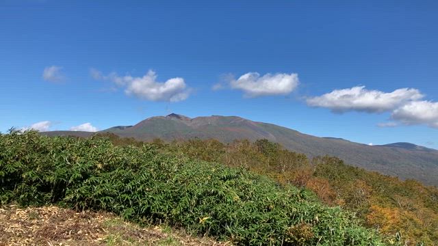 旧秋田街道と貝吹岳の記事動画