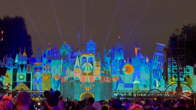 DLR70th】感動の5分間「タペストリー・オブ・ハピネス」 | スミレの空