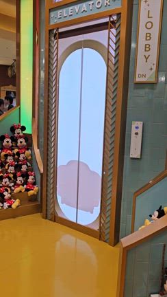 ディズニーストア東京ディズニーリゾート店リニューアル後の様子の記事動画