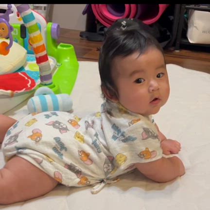 赤ちゃんパワー！すごいね❣️の記事動画