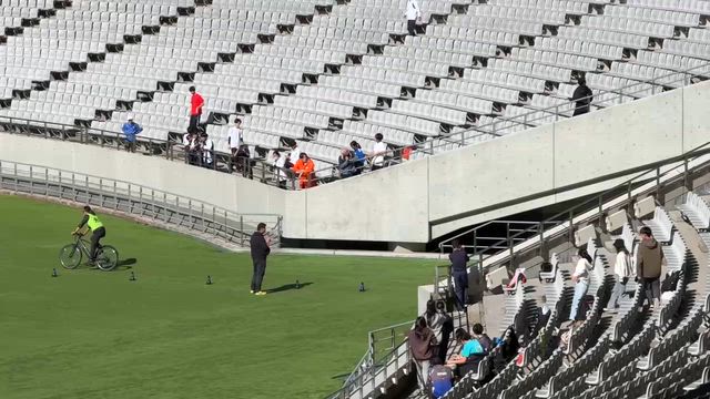 我が娘、全国高校駅伝に出場決定&ヒトネス5キロの自己ベスト更新！念願の20分台へ！！(ヒトネス)の記事動画