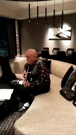 コンラッド大阪の春の思い出の記事動画