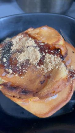 パワーサラダと甘くないフレンチトースト、冷凍したアレできな粉と黒みつ仕立てのおやつ（ダイエット）の記事動画