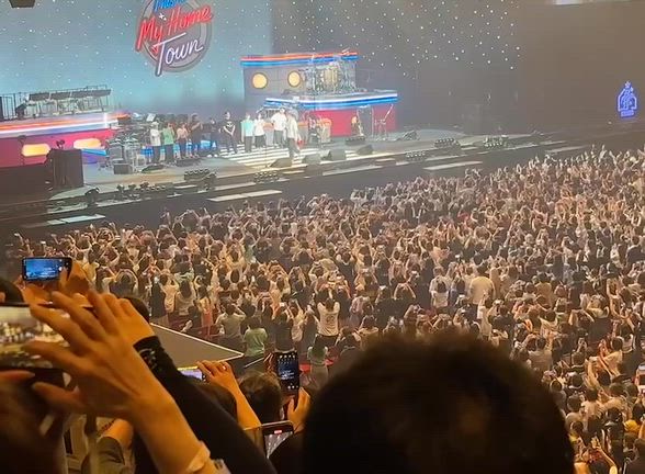 万博テーマソングで大盛り上がり！「コブクロライブツアー2025」の記事動画