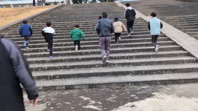 `24→`25年末年始早朝素振り会三日目の記事動画