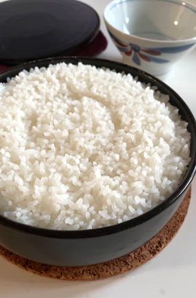 【口コミ】ご飯もパンも炊ける！萬古焼「感動おひつ」でほったらかし調理の記事動画